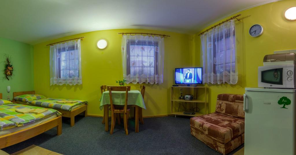 Ada Apartments Liptovsky Trnovec Bilik gambar
